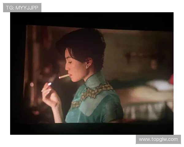 花样年华：她与他，30年的遗憾，原来只差一句“我们明天去…”